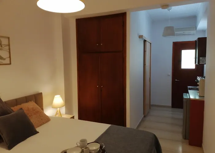 Aronis Apartments