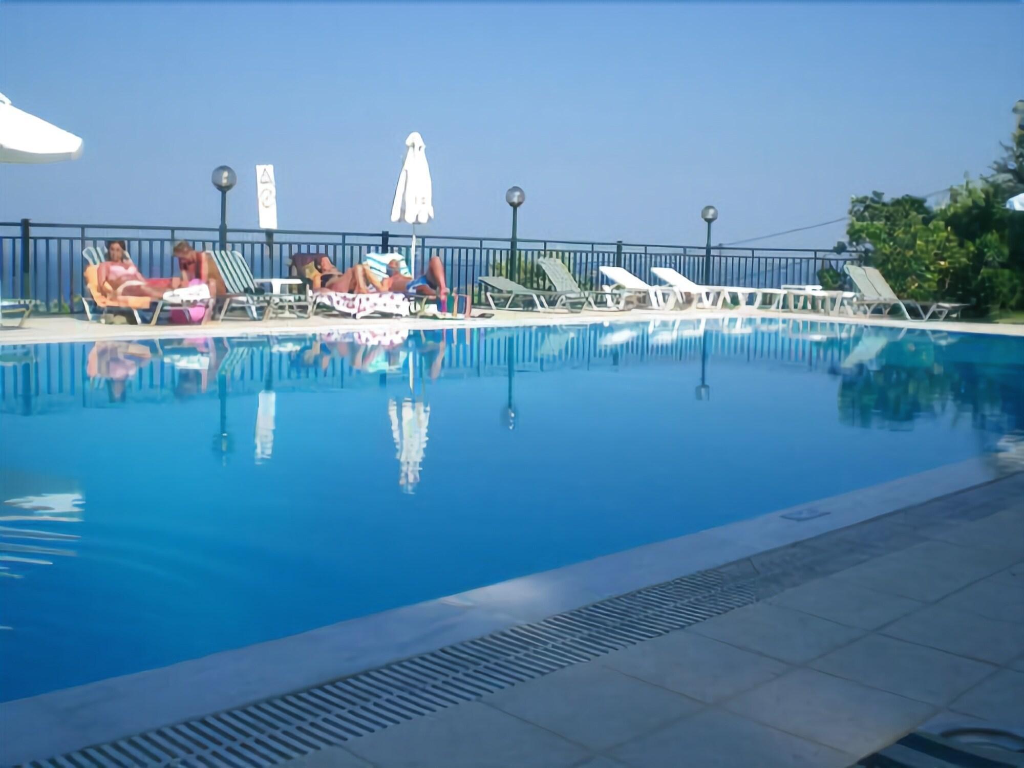 Aronis 2* Benitses (Corfu)
