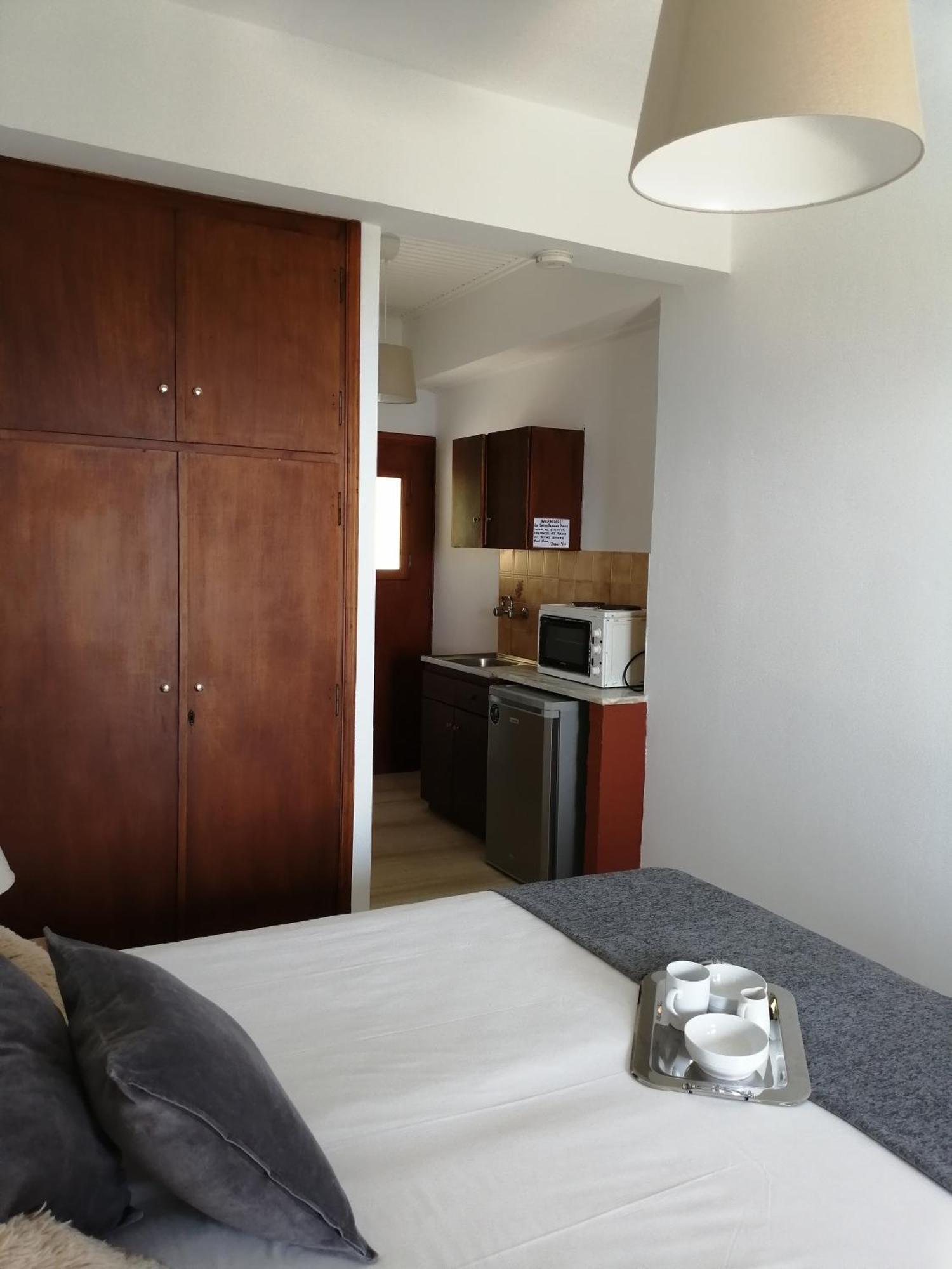 Aparthotel Aronis Benitses (Corfu)