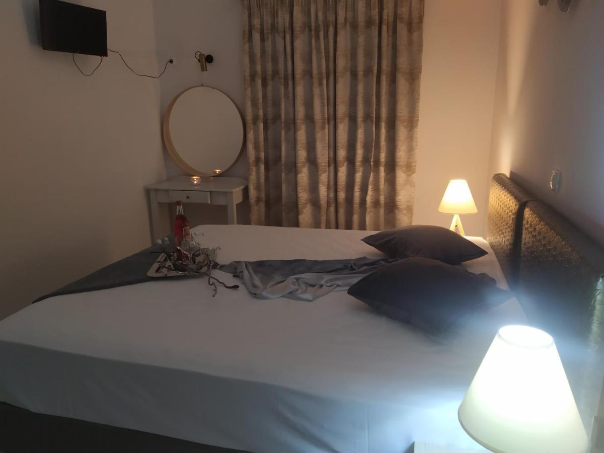 Apartahotel Aronis Benitses (Corfu)