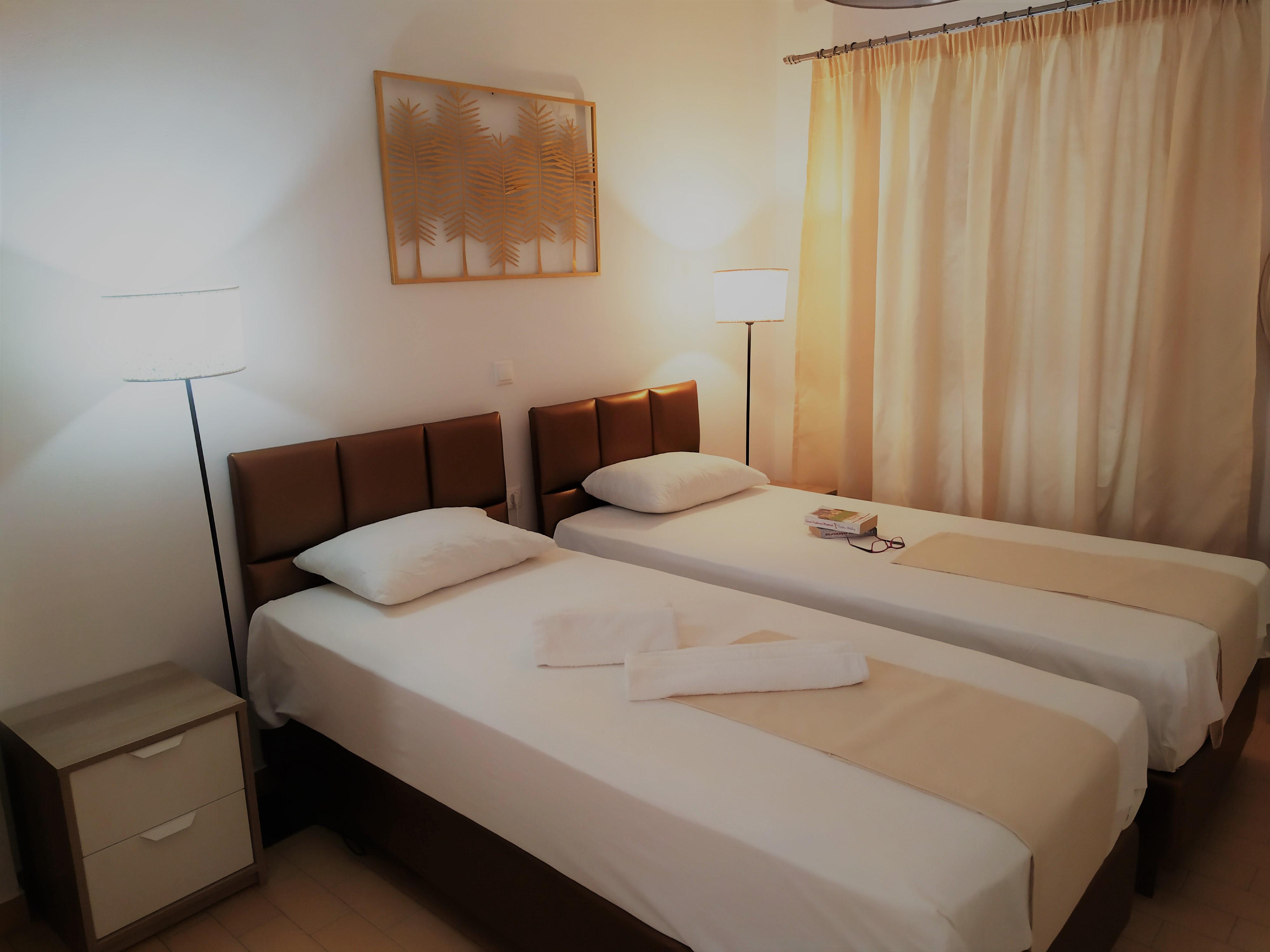 Aronis 2* Benitses (Corfu)