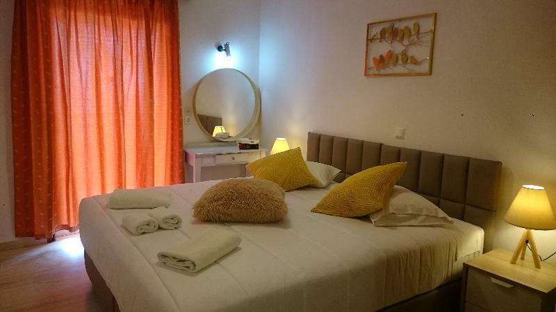 Apartahotel Aronis 2*